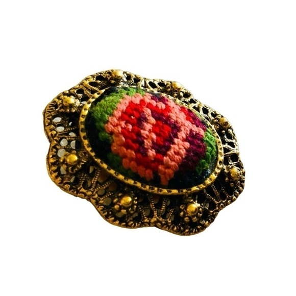 Vintage Jewelry - Vintage Brooch